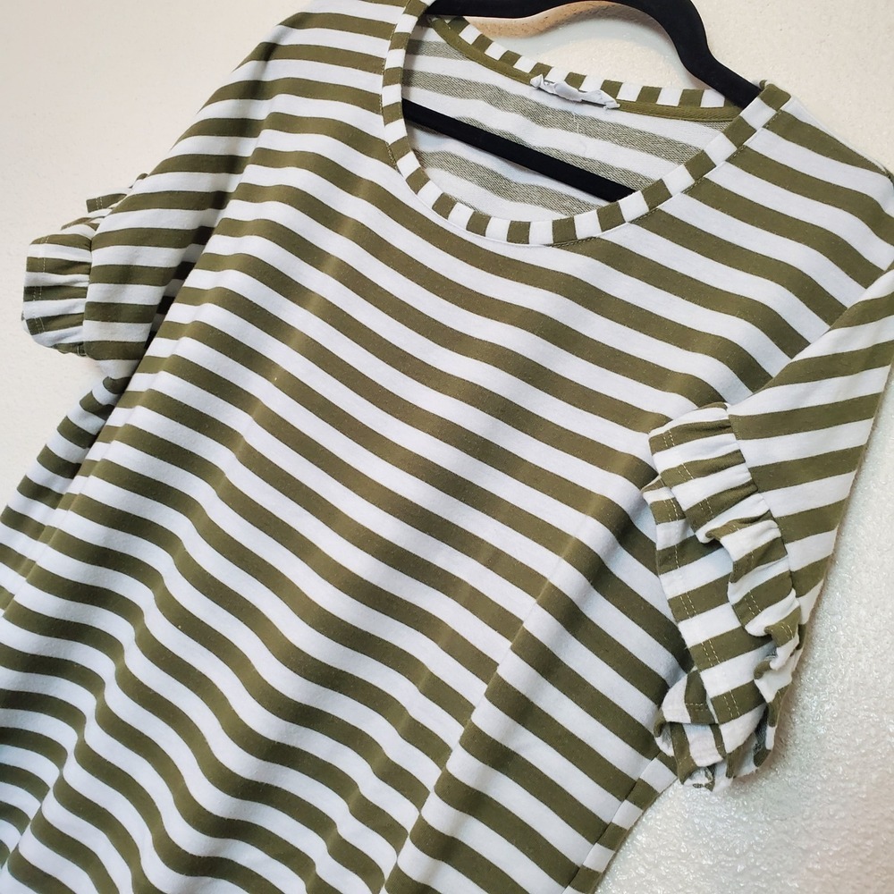 Jane + Delancey Olive Green White Striped Ruffle Sleeve Knit Top XL - Picture 2 of 13